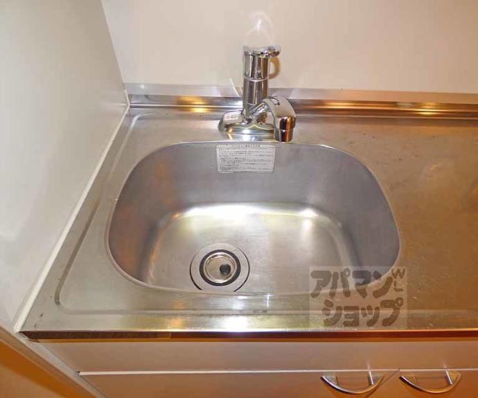 【ROOTS二条城南】間取