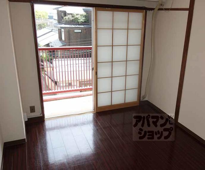 【カーサデ東山】間取