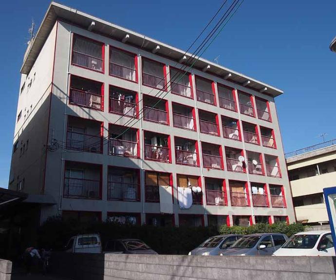 【カーサデ東山】