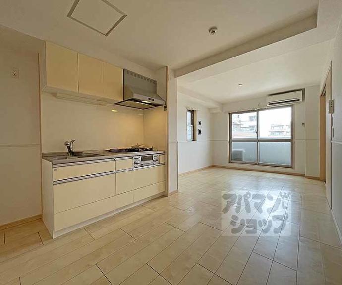 【ハイダウェイ下古城】間取