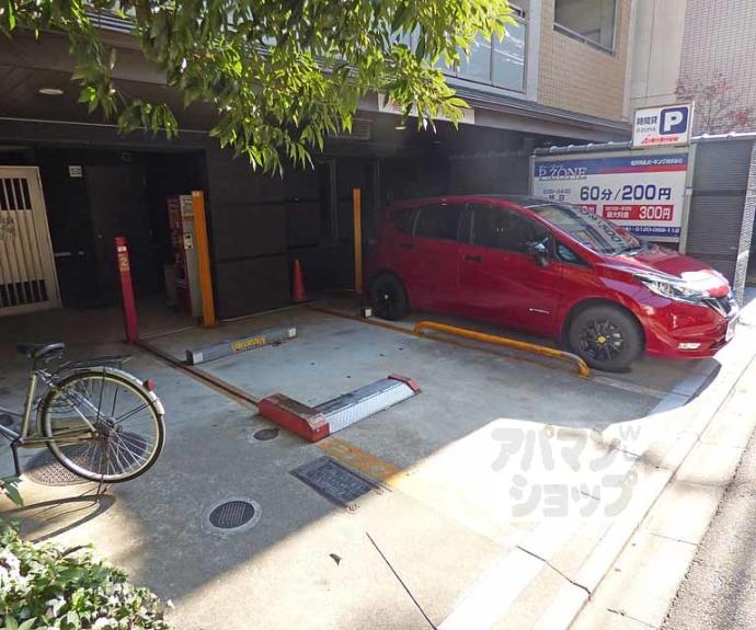 【ベルヴィ富小路】間取