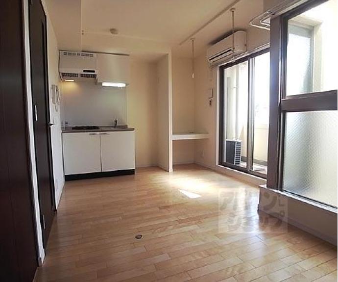 【ベルヴィ富小路】間取