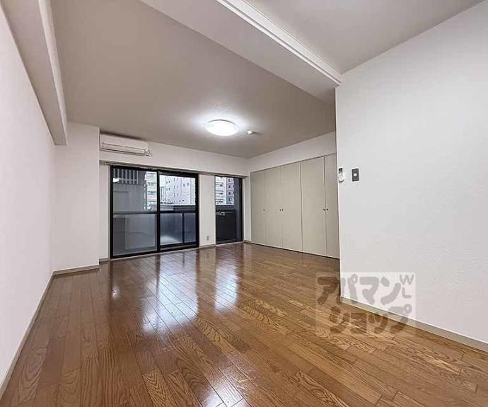 【ランブラス堀川】間取