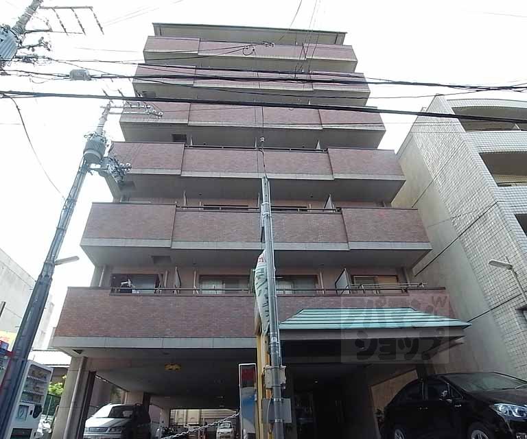 ヴィラフローリアン