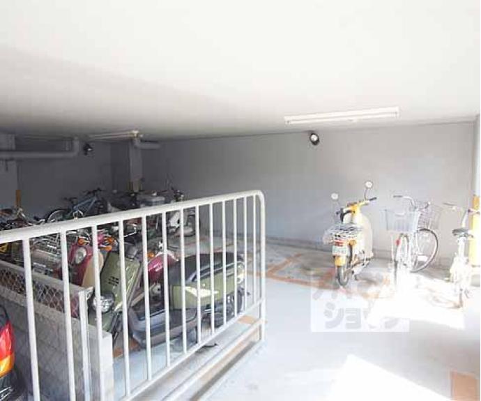 【コスモフォーラム四条】間取