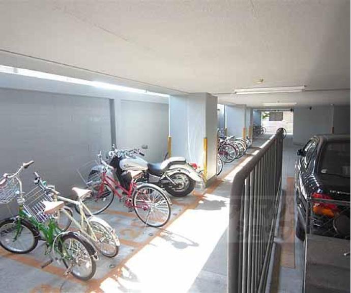 【コスモフォーラム四条】間取