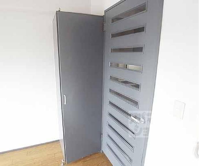 【コスモフォーラム四条】間取