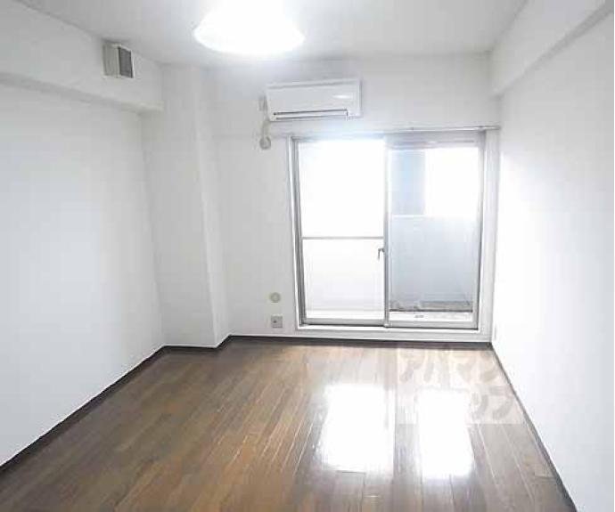 【コスモフォーラム四条】間取