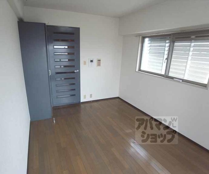 【コスモフォーラム四条】間取