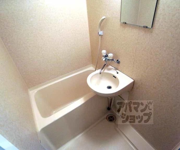 【ラビーム河原町】間取