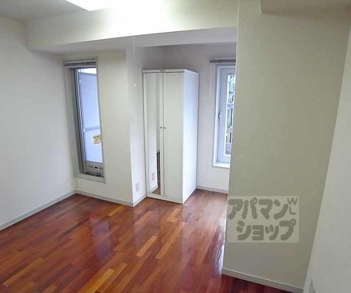 【パインフィールド御池】間取