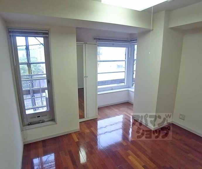 【パインフィールド御池】間取