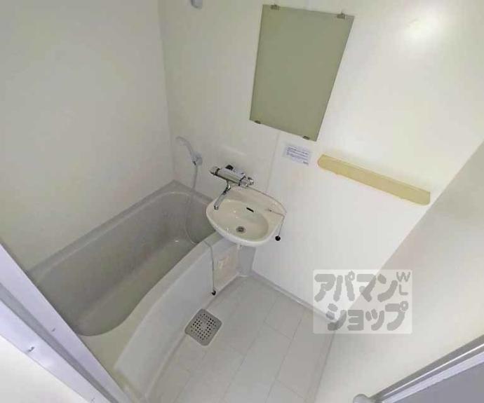 【アブレスト東山本町】間取