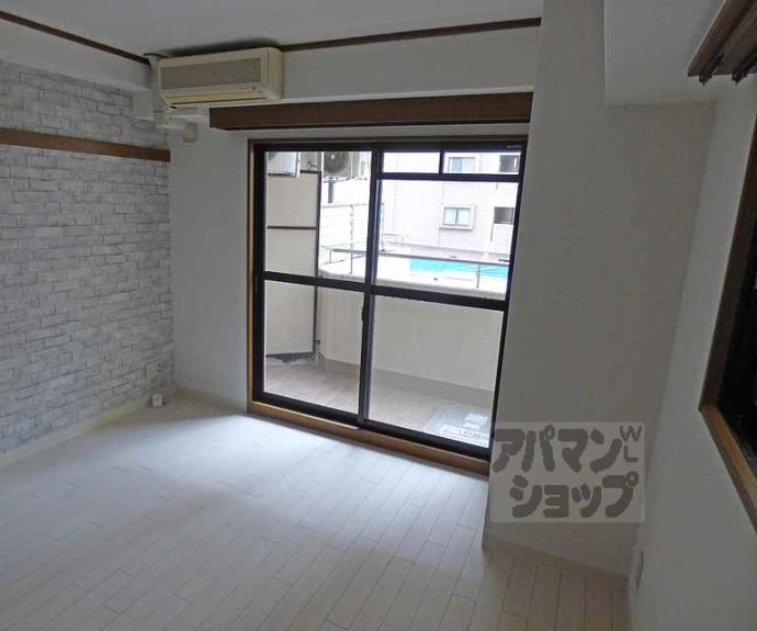 【ラフィーネ四条堀川】間取