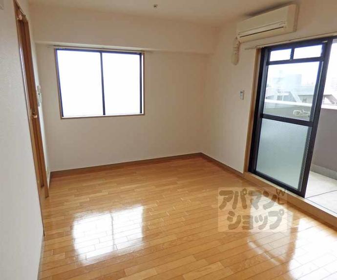 【エステムコート京都烏丸】間取