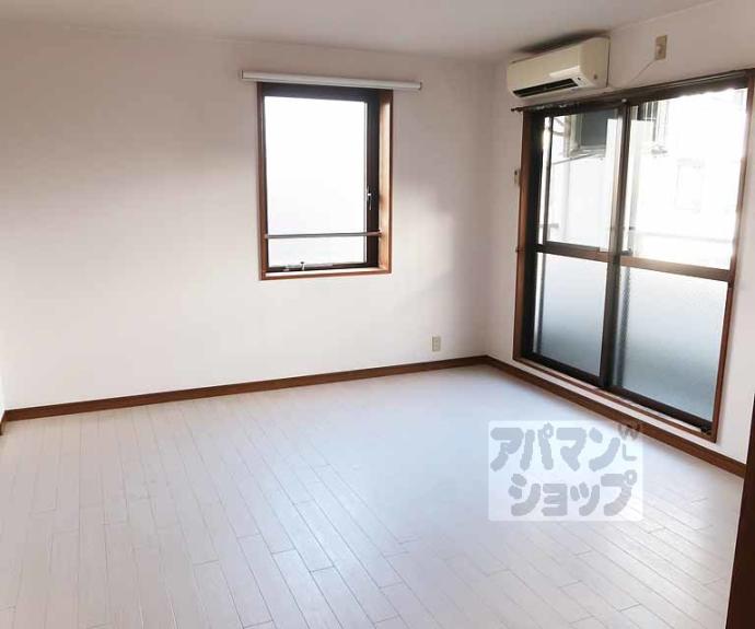 【フレール七条】間取