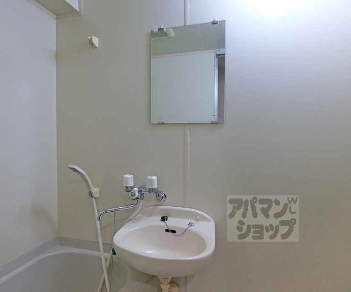 【高辻ロイヤルフラッツ】間取