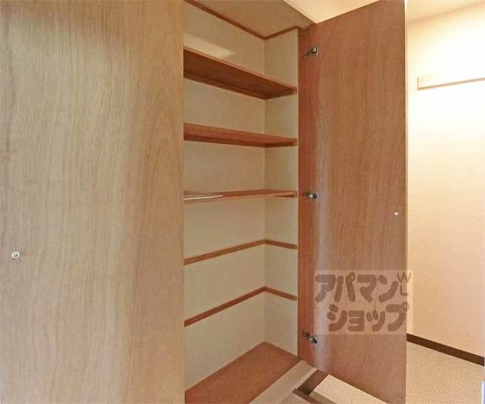 【高辻ロイヤルフラッツ】間取