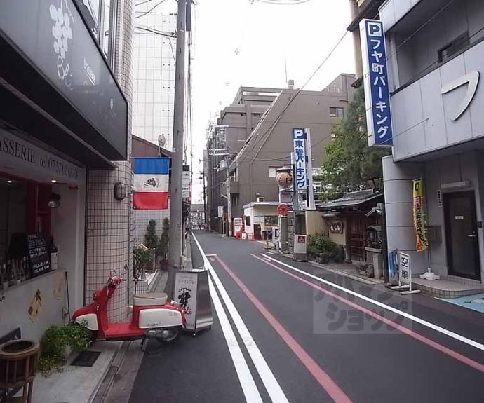 【コリス・アルタス】