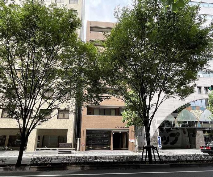 【リグラン烏丸五条】間取