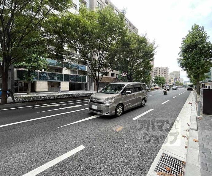 【リグラン烏丸五条】間取