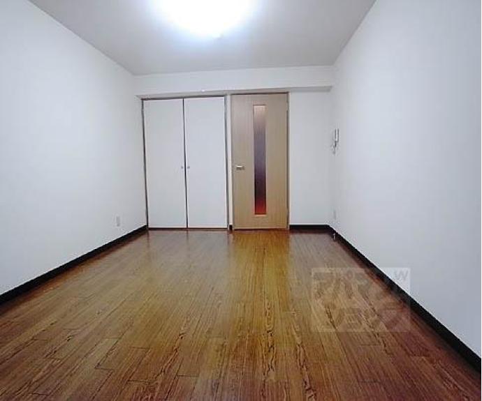 【リグラン烏丸五条】間取