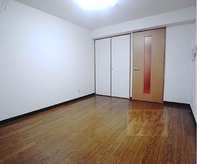 【リグラン烏丸五条】間取