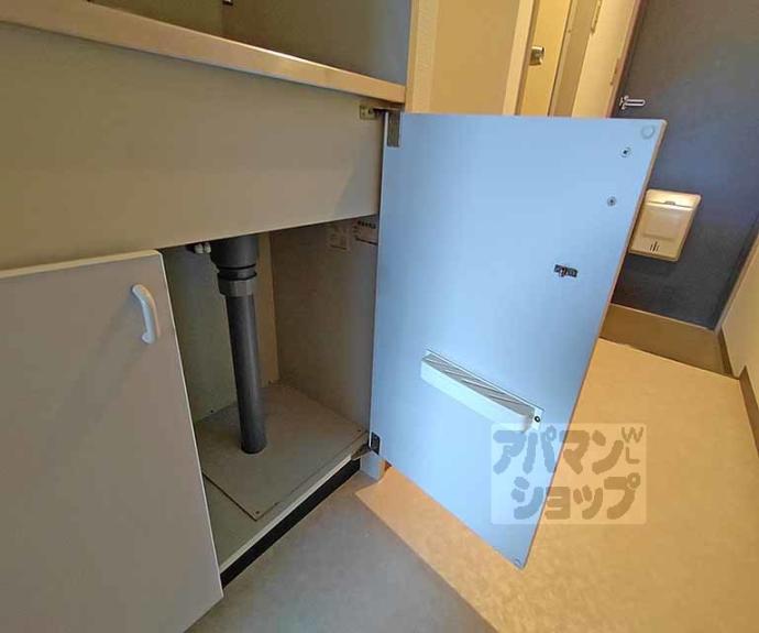 【ジェイ・プライド四条烏丸】間取