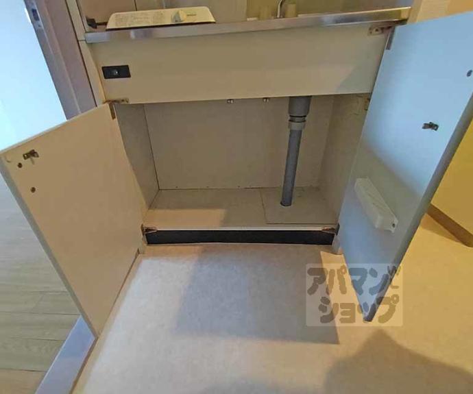 【ジェイ・プライド四条烏丸】間取