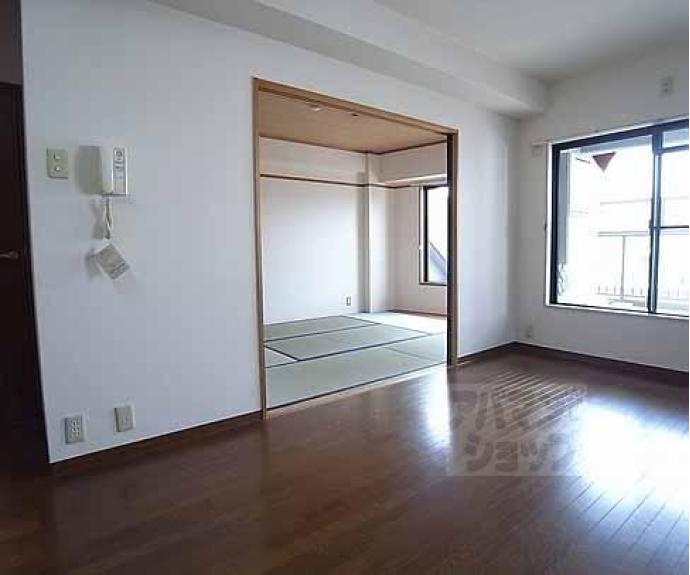 【ロザーンジュ堀川】間取