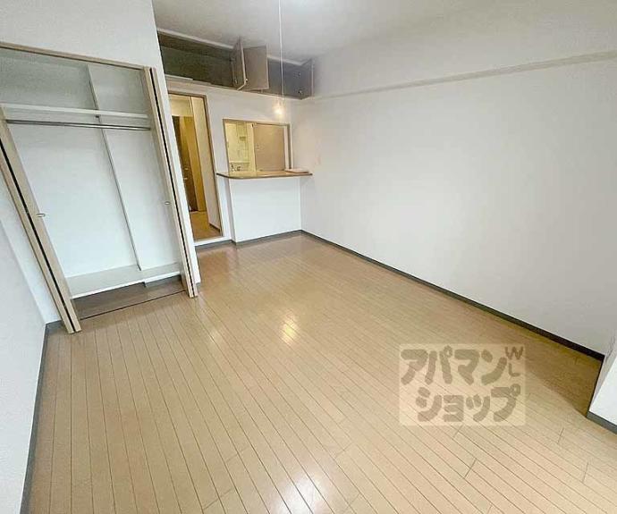 【エステムコート御所南Ⅱ】間取