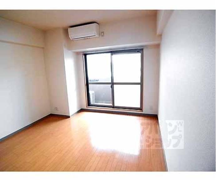 【エステムコート御所南Ⅱ】間取