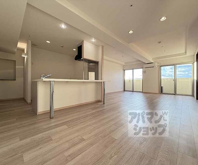 【Ｇ－ＣＲＥＳＴ京都四条烏丸】間取