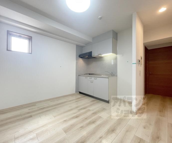 【Ｇ－ＣＲＥＳＴ京都四条烏丸】間取