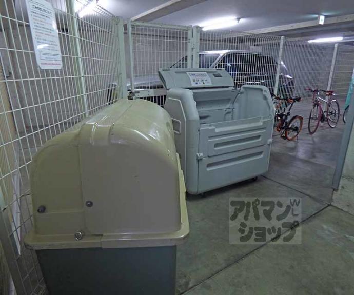 【e.ze.御所南Ⅱ】間取