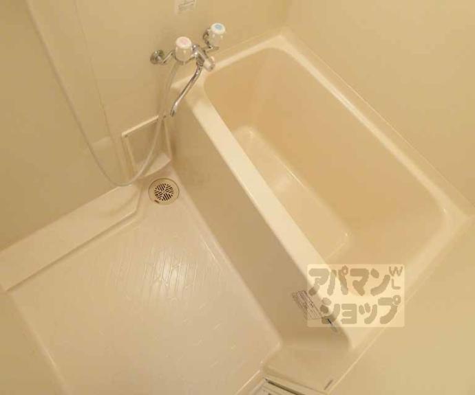 【e.ze.御所南】間取