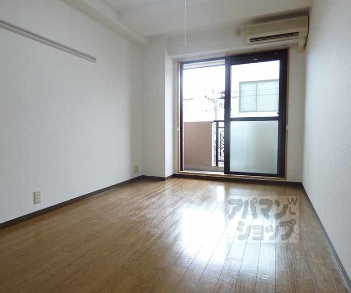 【e.ze.御所南】間取