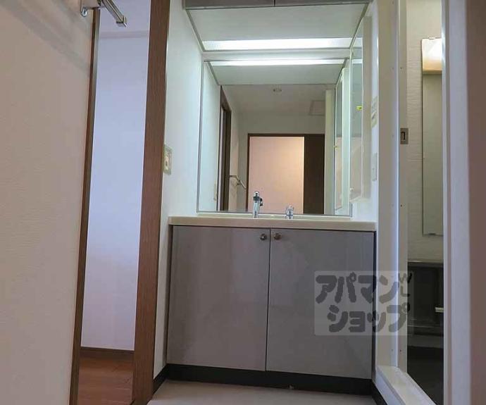 【ファミールガーデン二条駅前】間取