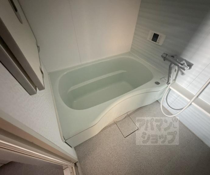 【ファミールガーデン二条駅前】間取