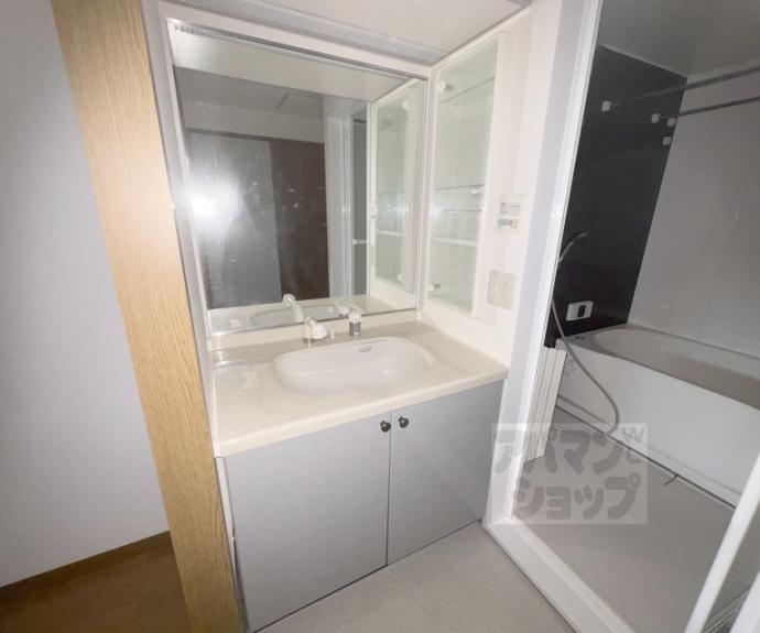 【ファミールガーデン二条駅前】間取