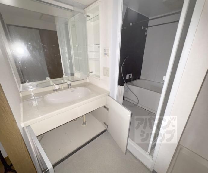 【ファミールガーデン二条駅前】間取