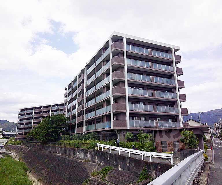 ＢＥＬＩＳＴＡ京都山科