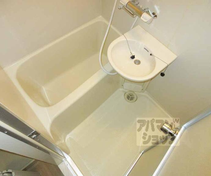 【パインベルテ御陵】間取