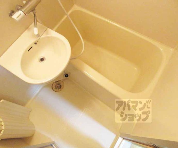 【パインベルテ御陵】間取