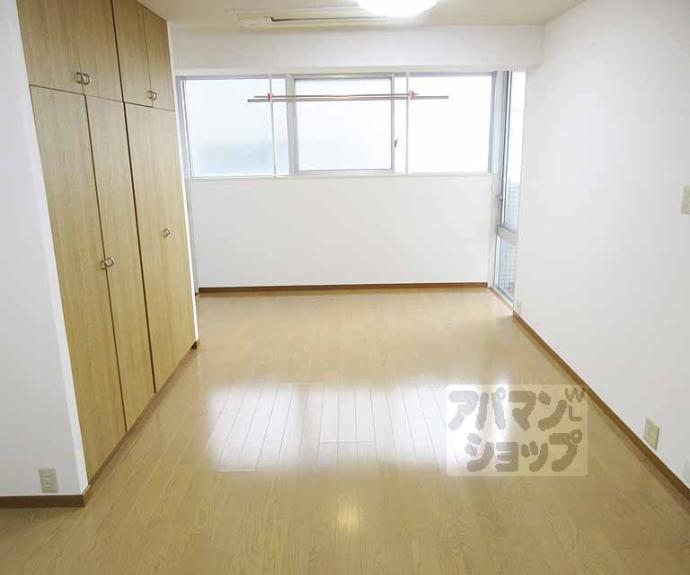 【パインベルテ御陵】間取