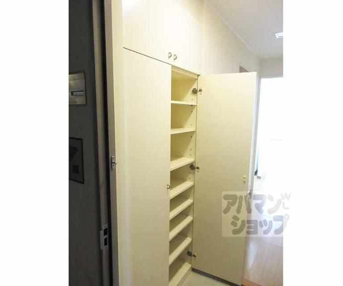 【パインベルテ御陵】間取