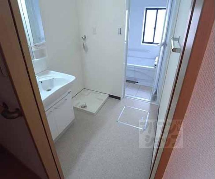 【アロンジェ勧修寺】間取