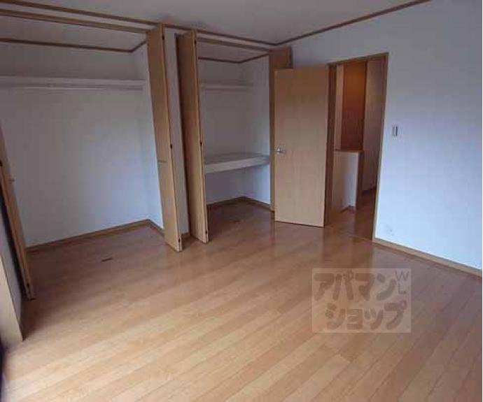 【アロンジェ勧修寺】間取