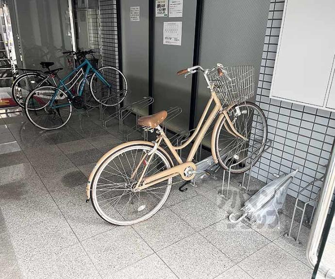 【御陵シャトー朝日】間取