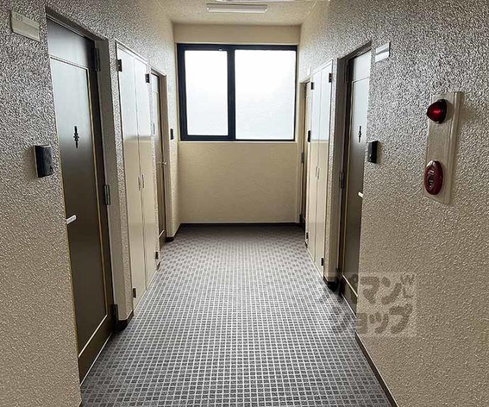 【御陵シャトー朝日】間取